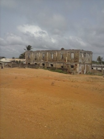 Ce sont les vestiges de l'ancien village portugais